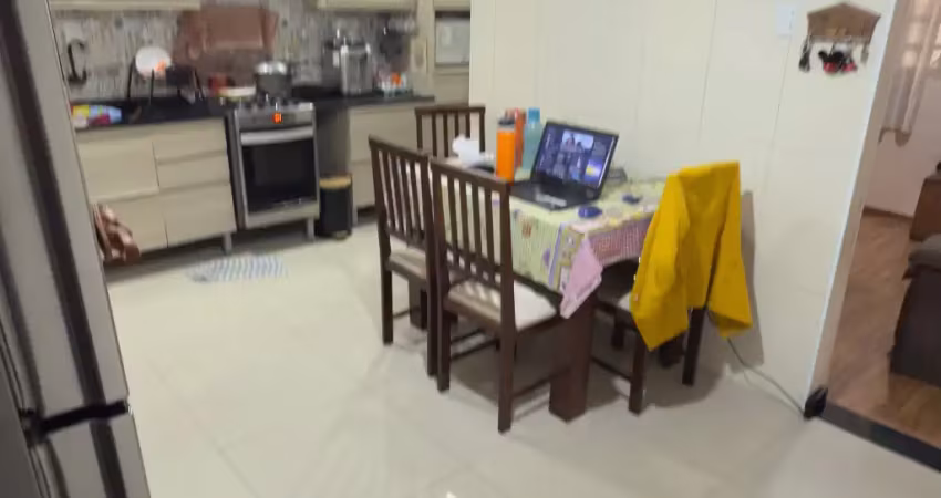 Casa com 2 quartos à venda no Jardim Ismênia, São José dos Campos 