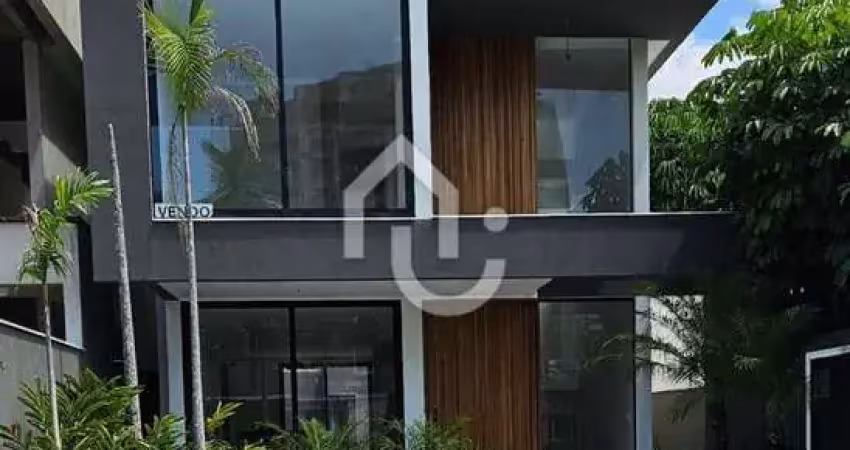 Casa em condomínio fechado com 4 quartos à venda na Rua Mário Albuquerque, Barra da Tijuca, Rio de Janeiro