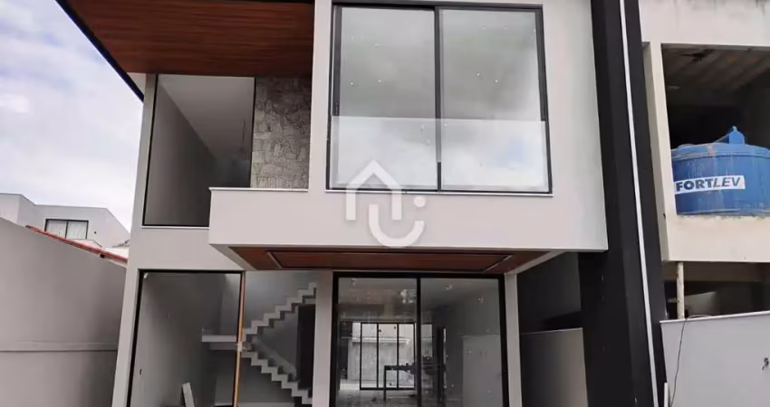 Casa em condomínio fechado com 4 quartos à venda na Rua Benjamim Magalhães, Barra da Tijuca, Rio de Janeiro