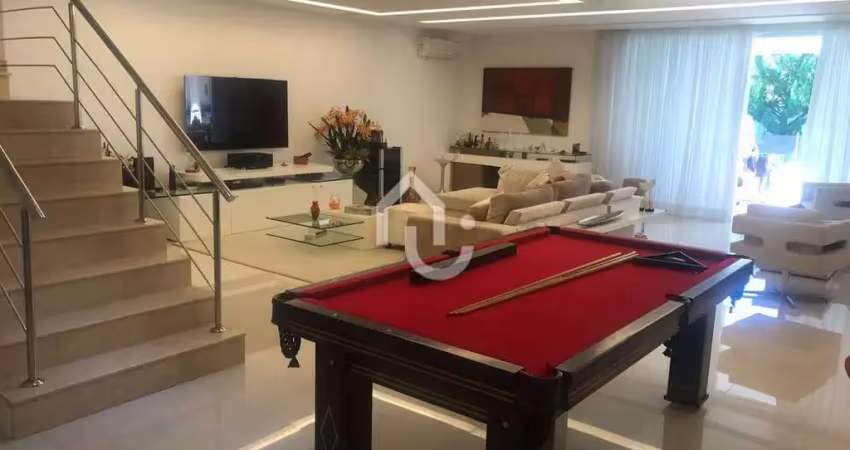Casa em condomínio fechado com 4 quartos à venda na Avenida Albert Sabin, Barra da Tijuca, Rio de Janeiro