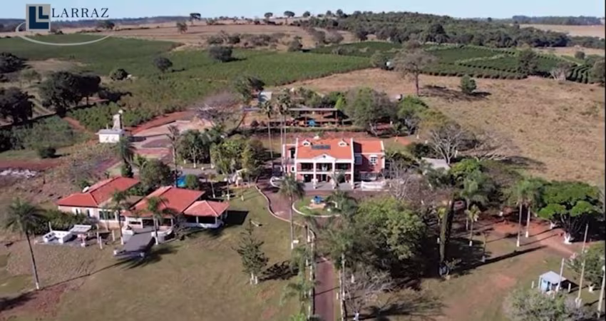Lindo sitio de cinema para venda em Cassia dos Coqueiros-SP, com 36 hectares, café, mandioca, pasto, muitas benfeitorias, um verdadeiro refugio