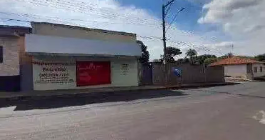 Casa comercial para venda em santa rita do passa quatro-sp no santa cruz da estrel, area construida 248 m2 em um terreno de 694 m2