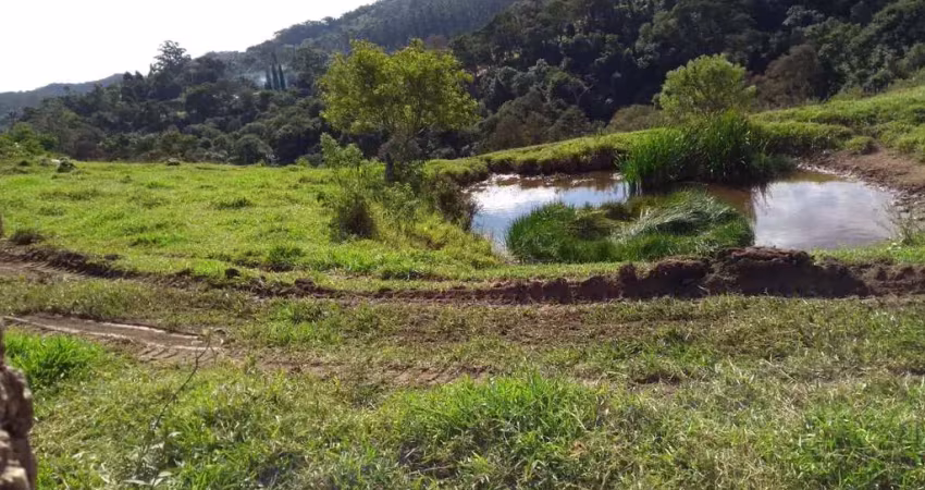 Excelente sitio para venda ou incorporação em mairinque-sp com 12 alqueires sendo 6 alqueires em pastagem, próximo de condomínios