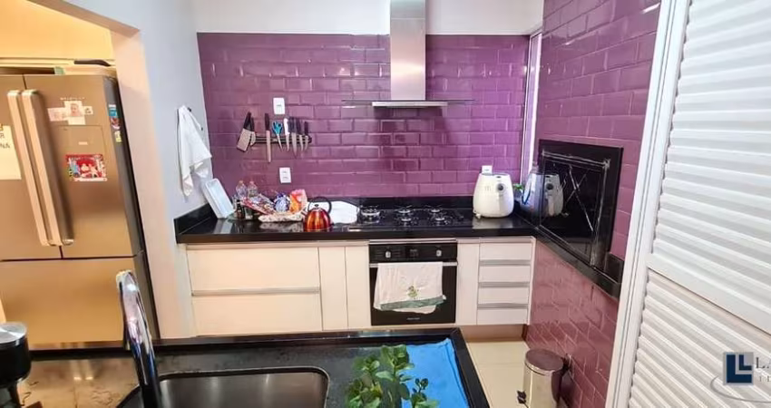 Lindo sobrado para venda no charmoso Condominio Evidence no Guapore, Zona Sul, 3 dormitorios sendo 2 suítes e uma master com closet, inteira reformada