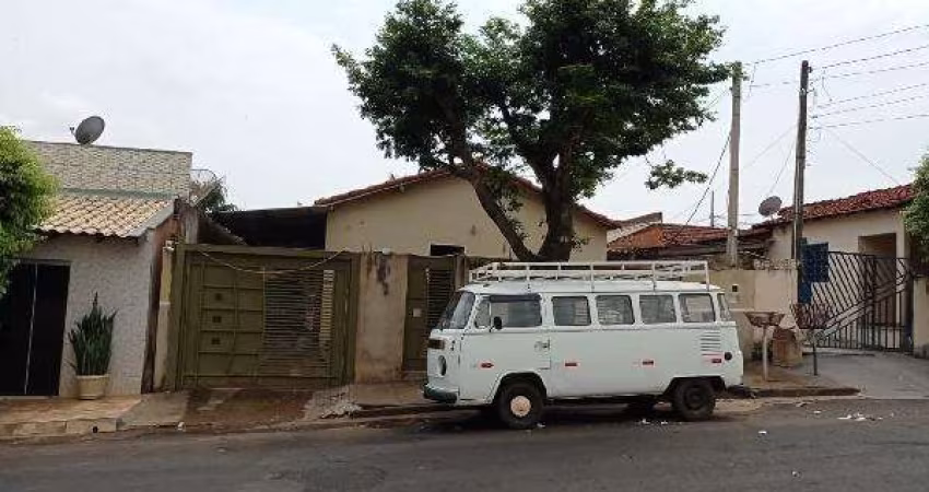Oportunidade. Casa para para venda em Taiaçu-SP no Centro, 2 dormitorios, 81 m2 construidos em um terreno de 242 m2
