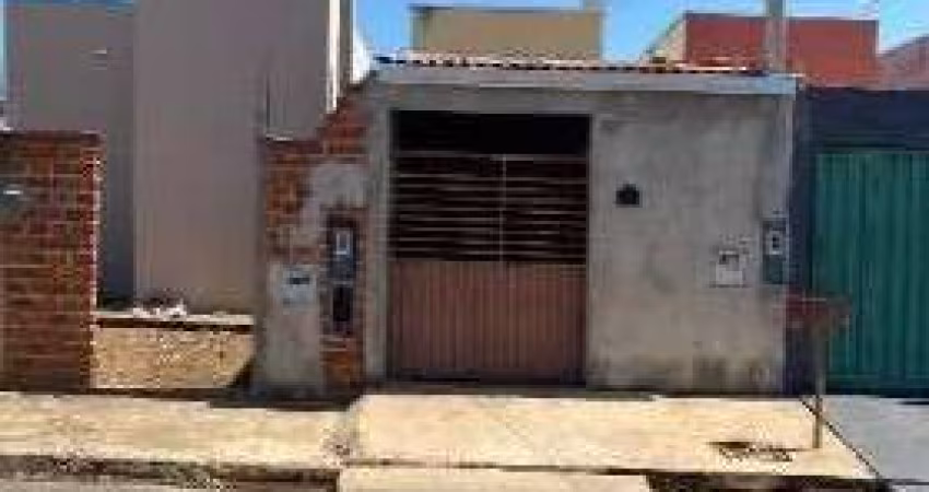 Oportunidade. Casa para para venda em Avanhandava-SP no Centro, 2 dormitorios, 2 banheiros, area construida 56 m2 em um terreno de 125 m2