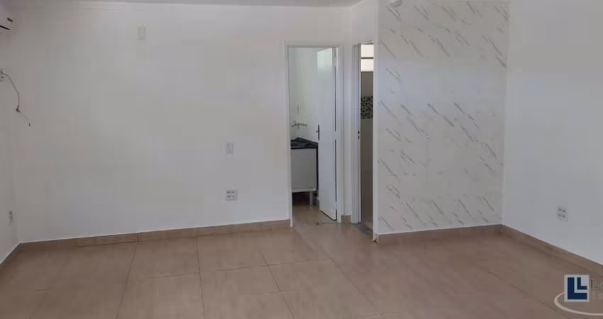 Ótimo salão comercial para locação no Simioni, na Av. Magid Simao Trad, área 46 m2, de esquina, completo