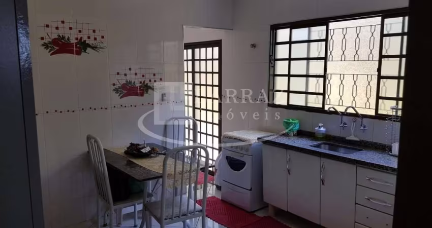 Ótima casa para venda no Parque Ribeirao Preto, 3 dormitorios, area externa em 150 m2 de area total