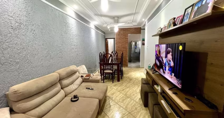 Ótima casa para venda no Jd Orestes Lopes de Camargo, 3 dormitorios com 1 suite, varanda gourmet e piscina em 160 m2 de área total
