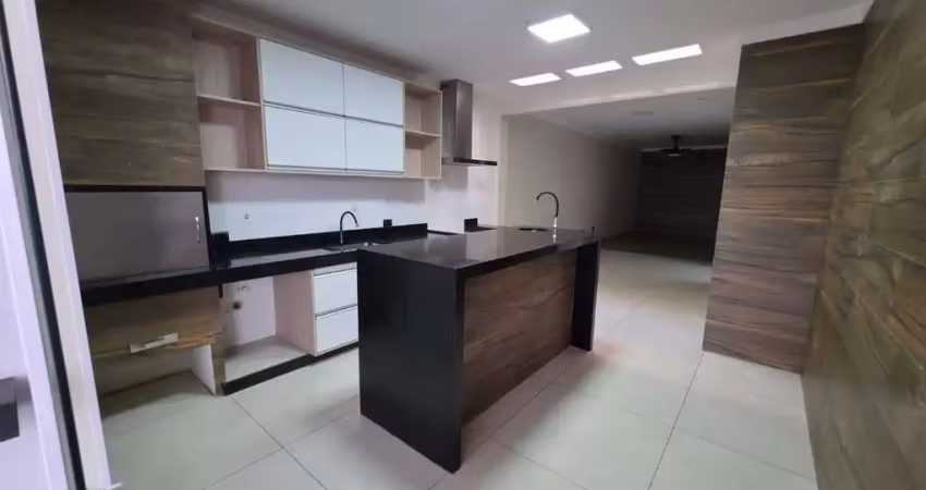 Linda casa alto padrão para venda no jardim ouro branco, zona leste, 2 dormitorios com 1 suite, varanda gourmet em 168 m2 construidos, financia 100%
