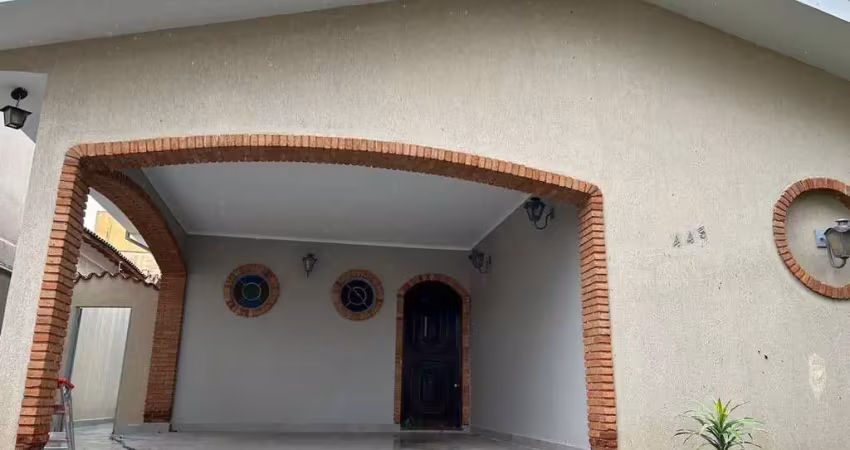 Casa para venda na ribeirania, 3 dormitorios sendo 1 suite, varanda gourmet e piscina, 226 m2 construidos em um terreno de 400 m2