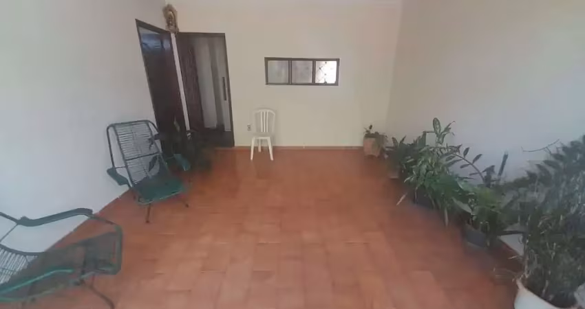 Ótima casa para venda no alexandre balbo, ao lado do pq tom jobim, 3 dormitorios, edícula completa, amplo quintal em 200 m2 de área total