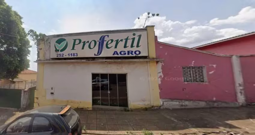 Imóvel da pgfn. prédio comercial para venda em martinópolis-sp. são 273 m2 construídos em um terreno de 300 m2, aceita entrada mais 59 parcelas.