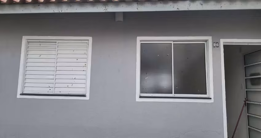 Casa no condomínio vista das paineiras em guaratinguetá sp