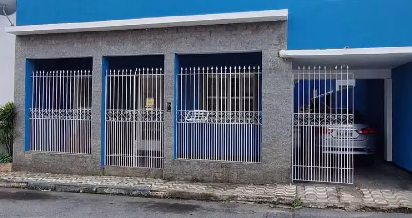 Vende-se casa próximo ao centro de aparecida sp, 2 km do centro.