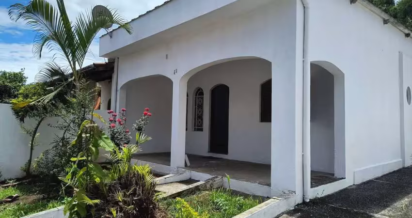 Casa em aparecida com 2 dormitórios no bairro aroeira