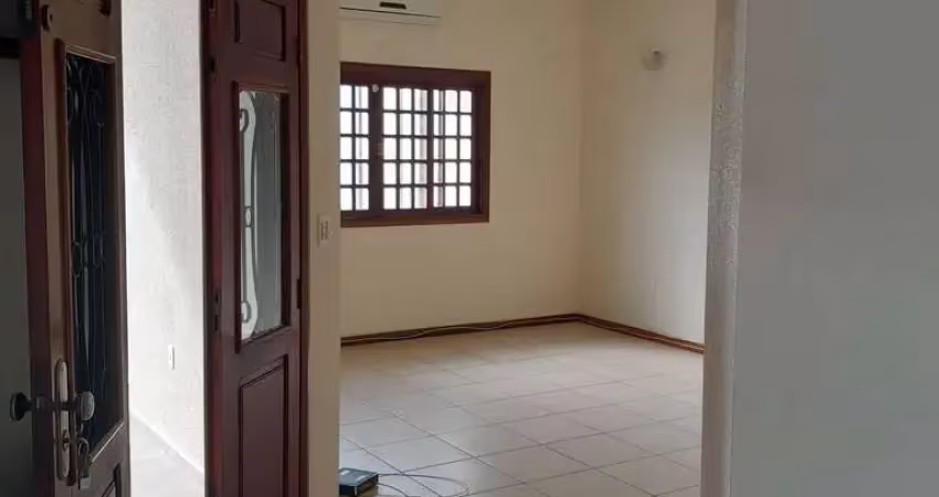 Linda casa no portal das colinas em guaratinguetá sp.