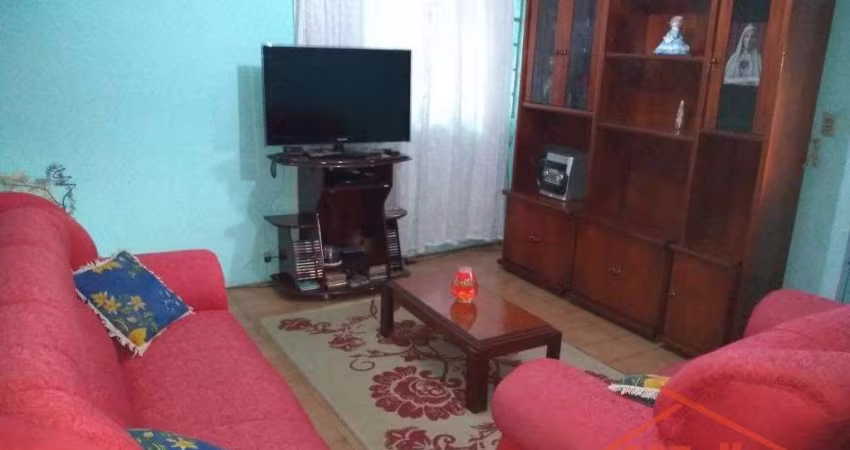 Sobrado em Taboão - Guarulhos: 3 dormitórios, 2 banheiros por R$ 370.000 - Venda e locação