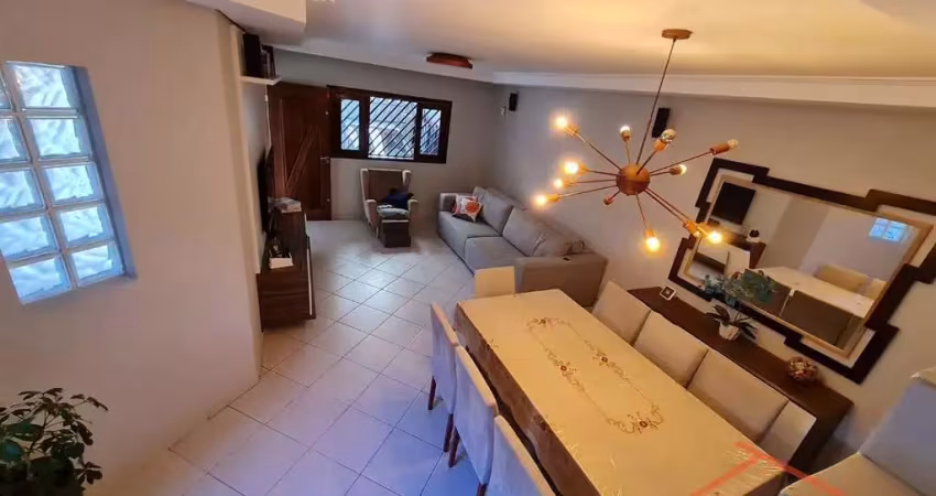 Casa com 3 quartos à venda na Rua Mathias de Albuquerque, 81, Jardim Vila Galvão, Guarulhos
