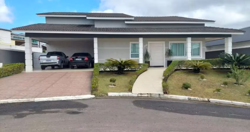 Casa em Condomínio para Venda em Mogi das Cruzes, Jardim Aracy, 4 dormitórios, 2 suítes, 5 banheiros, 4 vagas