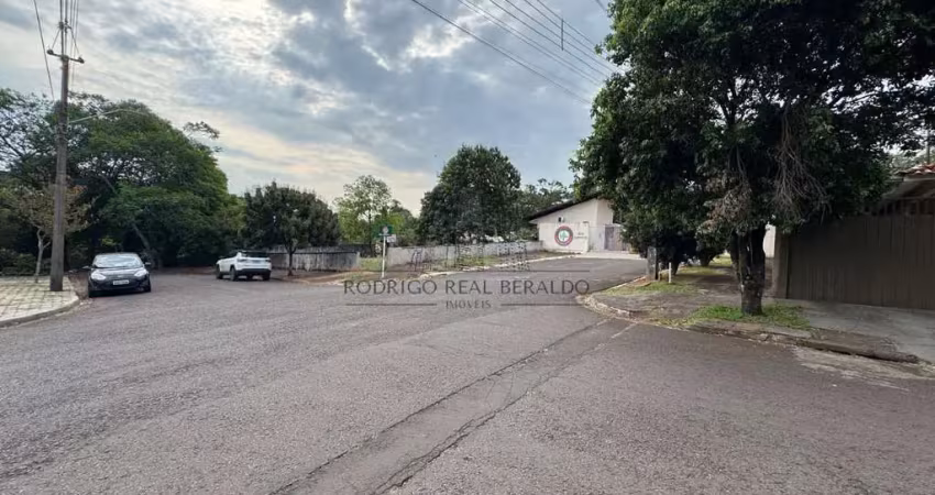 Terreno comercial à venda na Rua dos Pinheiros, Zona 05, Maringá