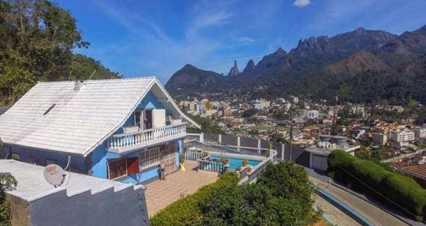 Casa para Venda em Teresópolis, Fazendinha, 4 dormitórios, 2 suítes, 3 banheiros, 5 vagas