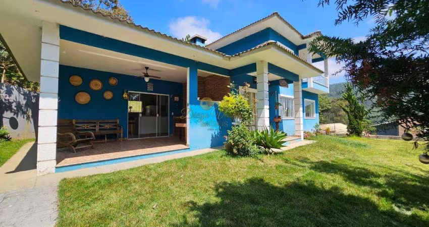 Casa em Condomínio para Venda em Teresópolis, Vargem Grande, 4 dormitórios, 1 suíte, 3 banheiros, 3 vagas