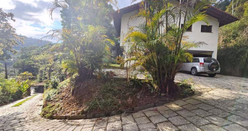 Casa para Venda em Teresópolis, Parque do Imbui, 4 dormitórios, 1 suíte, 5 banheiros, 6 vagas