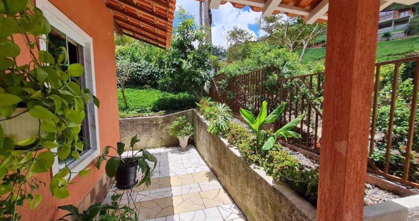Casa em Condomínio para Venda em Teresópolis, Vale Alpino, 3 dormitórios, 1 suíte, 1 banheiro, 2 vagas