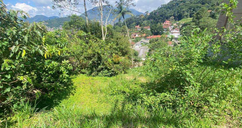 Terreno para Venda em Teresópolis, Iucas, 1 dormitório, 1 suíte, 1 banheiro, 1 vaga