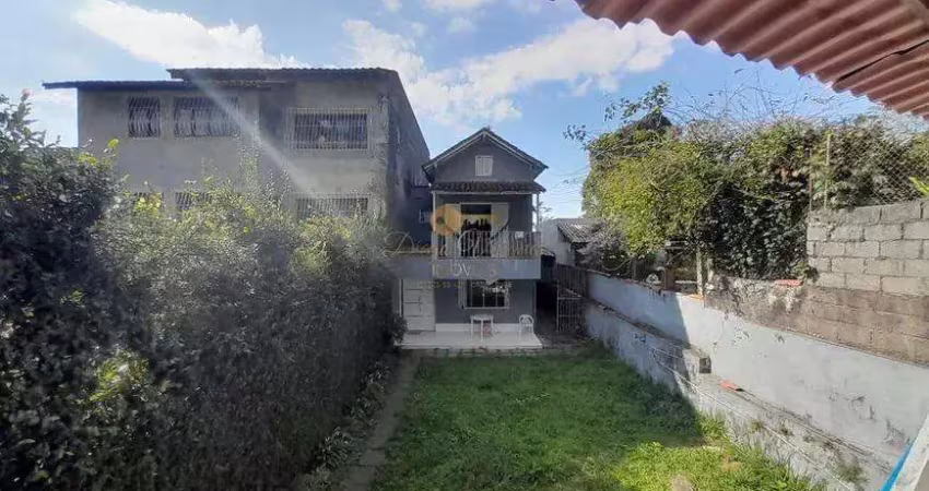 Casa para Venda em Teresópolis, Granja Guarani, 3 dormitórios, 1 suíte, 3 banheiros, 2 vagas