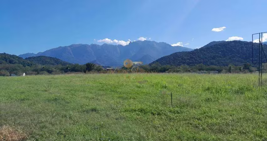 Terreno à venda na Estrada Martha Alcântara Fares, s/n, Cotia, Guapimirim