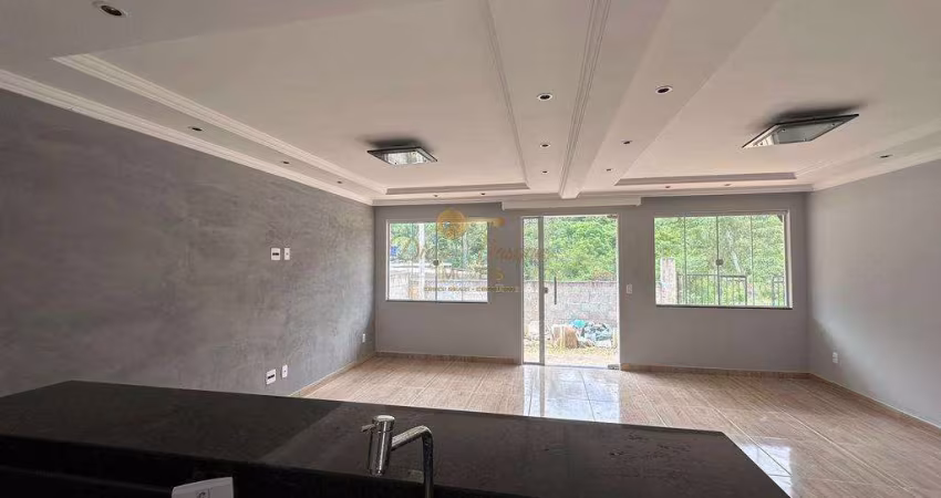 Casa para Venda em Teresópolis, Venda Nova, 2 dormitórios, 1 suíte, 1 banheiro