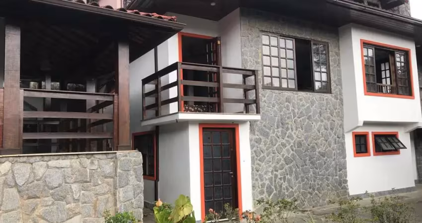 Casa para venda em petrópolis, são sebastião, 5 dormitórios, 5 suítes, 10 banheiros, 6 vagas