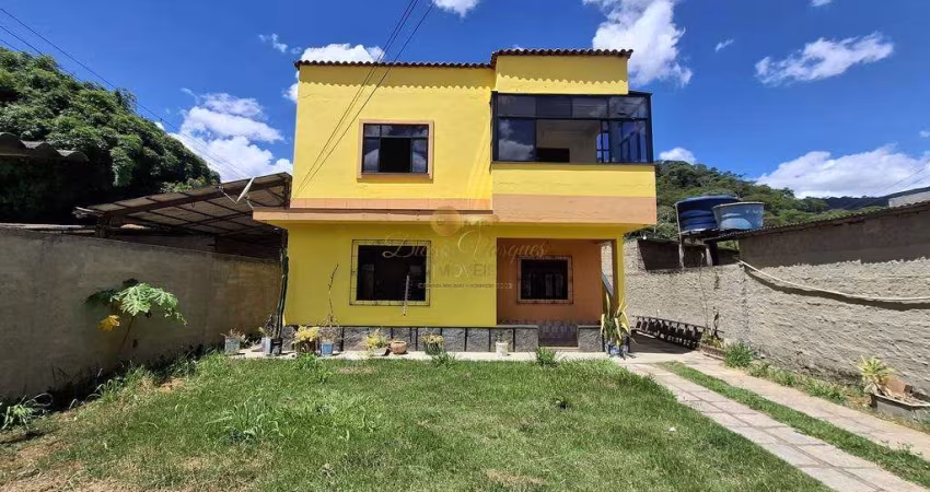 Casa para Venda em Teresópolis, Pessegueiros, 4 dormitórios, 2 banheiros, 3 vagas