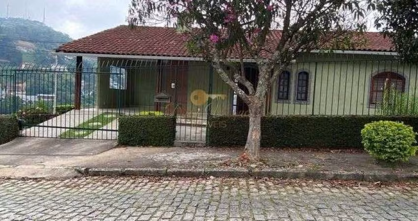 Casa para Venda em Teresópolis, Panorama, 4 dormitórios, 2 suítes, 3 banheiros, 2 vagas