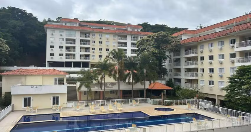 Cobertura Duplex para Venda em Petrópolis, Itaipava, 4 dormitórios, 1 suíte, 3 banheiros, 2 vagas