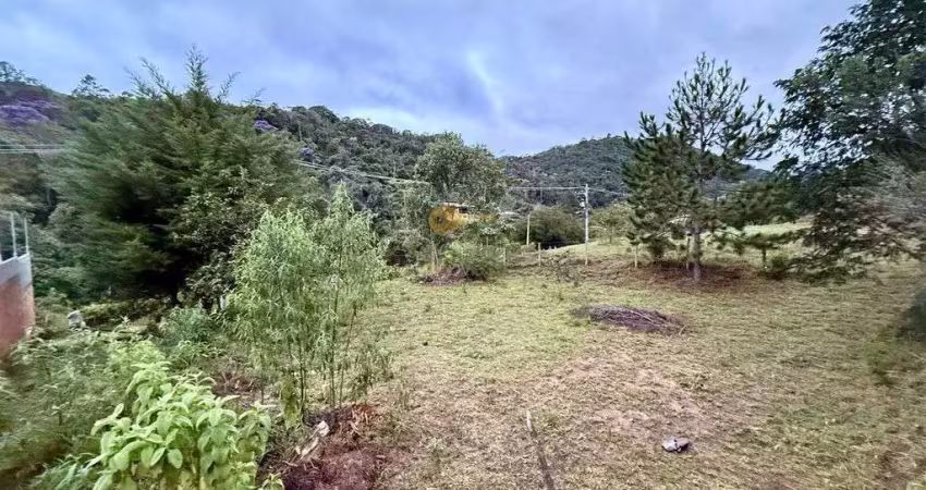 Terreno à venda na Estrada Maria da Prata, 122, Albuquerque, Teresópolis