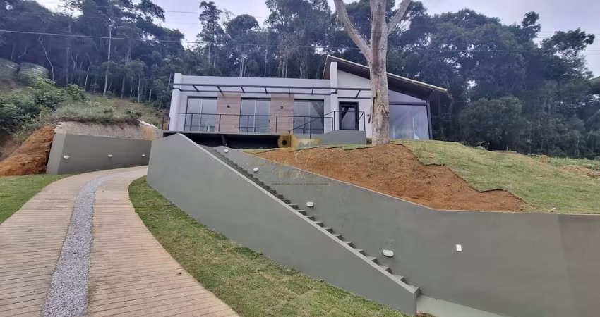 Casa em Condomínio para Venda em Teresópolis, Prata, 3 dormitórios, 1 suíte, 2 banheiros, 2 vagas