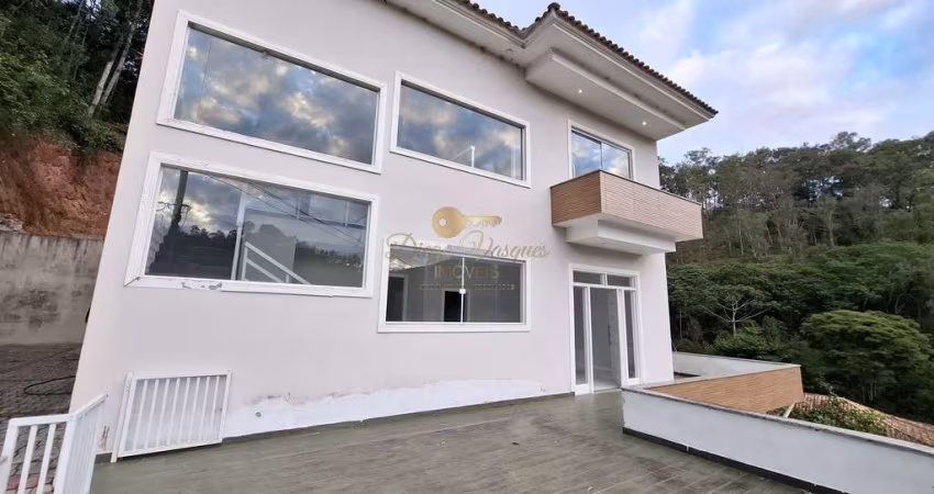 Casa em Condomínio para Locação em Teresópolis, Prata, 3 dormitórios, 3 suítes, 4 banheiros, 4 vagas