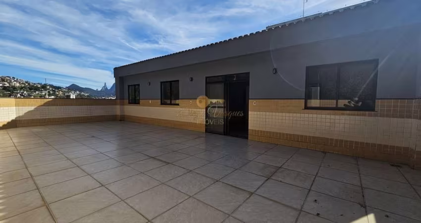 Cobertura para Venda em Teresópolis, Várzea, 4 dormitórios, 1 suíte, 3 banheiros, 3 vagas