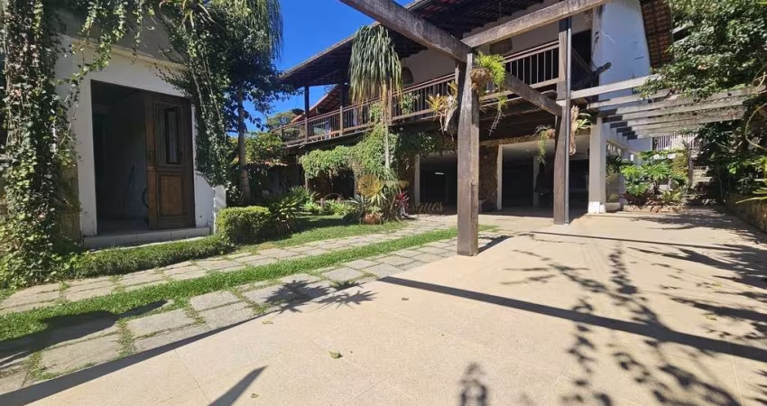 Casa para Venda em Teresópolis, Barra do Imbuí, 5 dormitórios, 2 suítes, 5 banheiros, 8 vagas