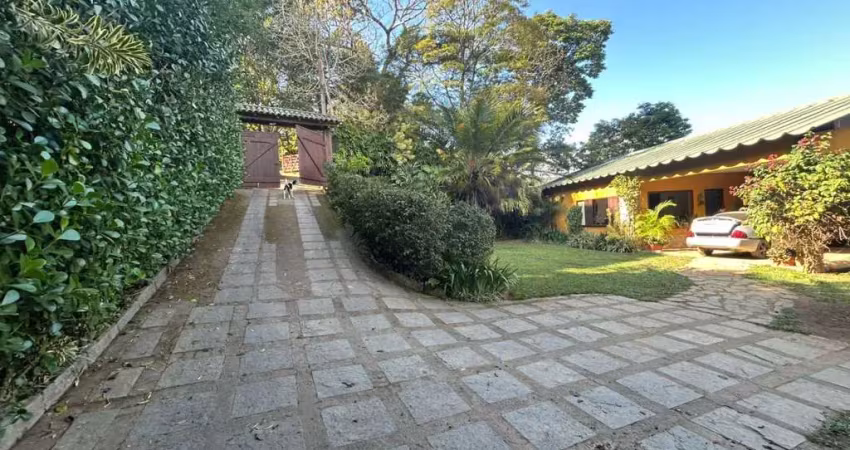 Casa para locação em petrópolis, pedro do rio, 4 dormitórios, 3 suítes, 5 banheiros, 5 vagas