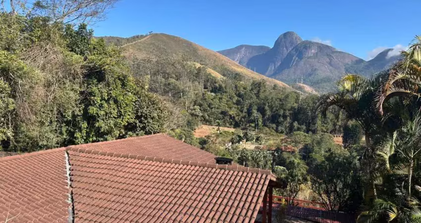 Casa para venda em petrópolis, araras, 3 dormitórios, 1 suíte, 2 banheiros, 3 vagas