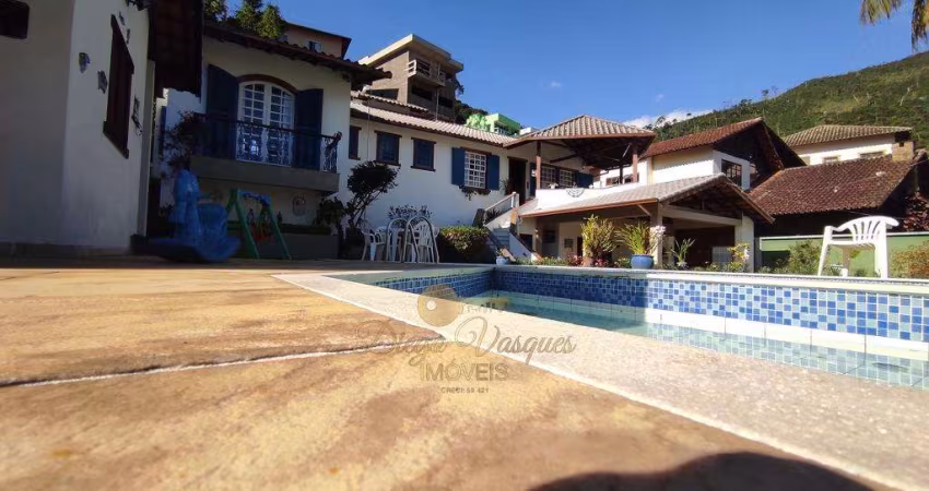 Casa para Venda em Teresópolis, Tijuca, 4 dormitórios, 2 suítes, 5 banheiros, 4 vagas
