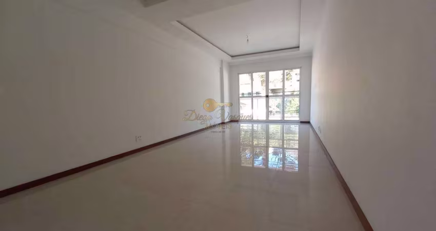 Apartamento para Venda em Teresópolis, Várzea, 3 dormitórios, 1 suíte, 3 banheiros, 2 vagas