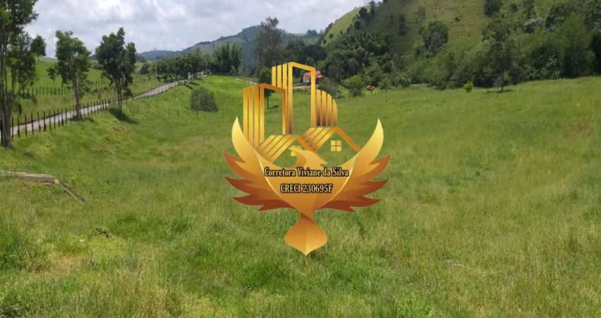 Área de 53.380  m² na avenida com asfalto toda plana  !! Excelente Localização !!