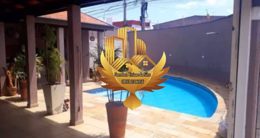 Sobrado aconchegante, perfeito para quem busca tranquilidade e segurança!