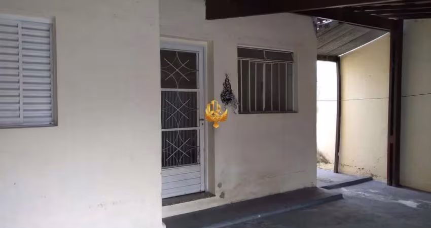 Casa à venda em Taubaté-SP, Vila Albina: 2 quartos, 1 sala, 1 banheiro, 2 vagas de garagem, 90 m² de área. Adquira já!