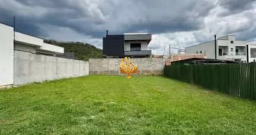 Terreno em Condomínio à Venda em Taubaté-SP, Loteamento Residencial Fazenda Casa Grande, 380m² de área. Confira Já!